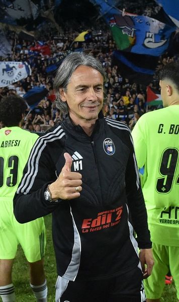 Pippo Inzaghi, cu steagul Palestinei S-au viralizat imaginile de la sărbătoarea promovării în Serie A cu Pisa + Marius Marin, mesaj emoționant