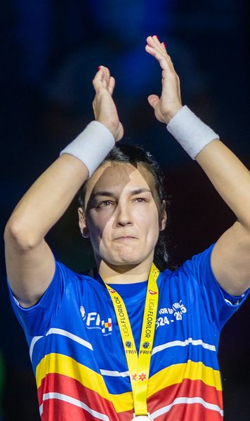 „O perioadă extraordinară”    VIDEO:    Cristina Neagu,  discurs emoționant după ultimul meci al carierei » Gestul făcut de CSM București