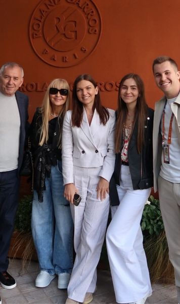 Halep, la ceremonia pentru Nadal FOTO. Românca a purtat un tricou special în cinstea spaniolului
