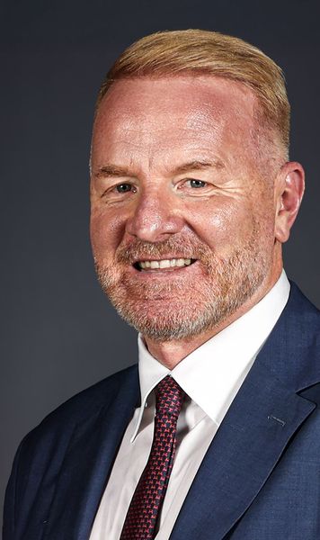 AC Milan caută antrenor   Misiune dificilă pentru   noul director sportiv  al rossonerilor » Listă lungă, variante puține