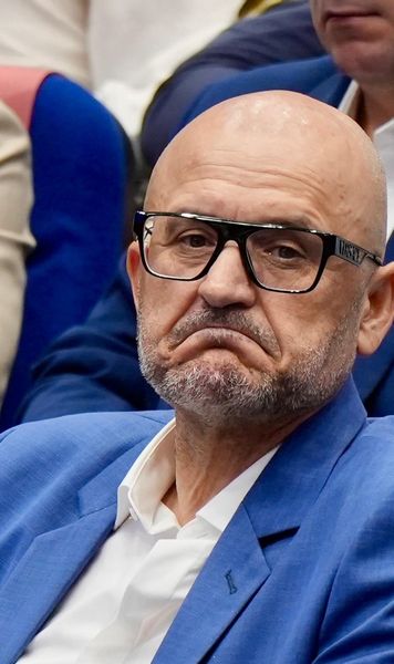 Mititelu, contre cu Burleanu Au sărit scântei la Adunarea Generală FRF: „De-aia e fotbalul în faliment. Sclavilor!”