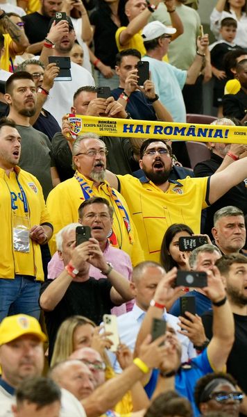 Galbenul care nu se stinge FOTO + VIDEO. „Tricolorii”, sprijiniți de zeci de mii de români la meciul cu Cipru. Atmosferă uimitoare pe Arena Națională
