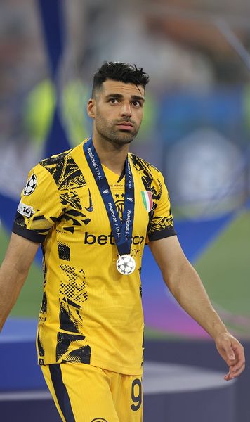 Blocat de bombe Fotbalistul lui Cristi Chivu, prins în Iran de atacul Israelului! Nu poate ajunge la Mondialul Cluburilor