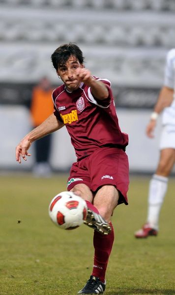 Vizită specială Cum arată acum unul dintre cei mai de succes jucători din istoria lui CFR Cluj: a vizitat azi clubul, alături de familie