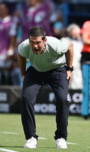 Inter, eliminată    VIDEO.   Echipa lui   Cristi Chivu,  învinsă de Fluminense, în optimi la Mondialul Cluburilor! Ratări imense ale italienilor