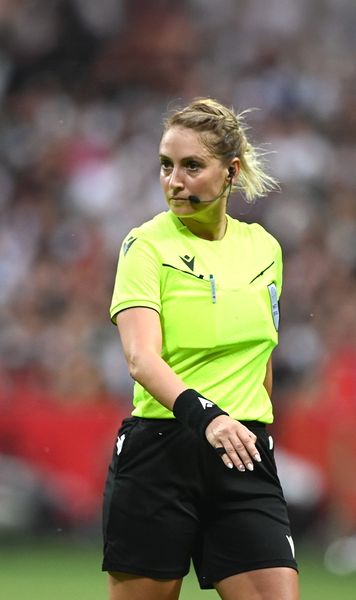 Alina Peșu, aleasă de UEFA  Românca va arbitra în ziua de deschidere a   Europeanului de fotbal feminin