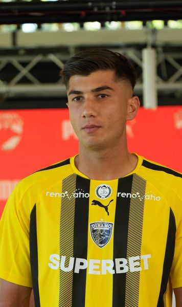 Dinamo și-a prezentat echipamentul   Eveniment de zile mari cu ocazia noului parteneriat:   al treilea tricou  este unul special