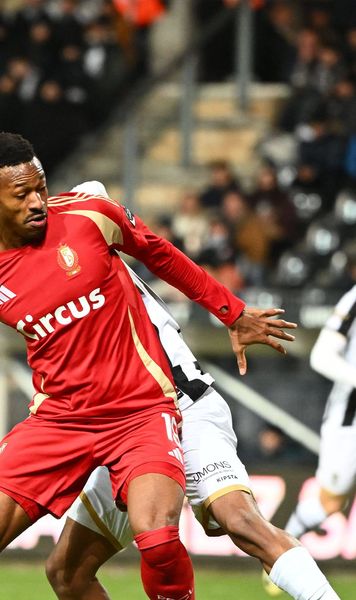 Atacanți pentru Petrescu  CFR Cluj îi aduce   concurență lui Louis Munteanu  » Fostul coleg al lui Ianis Hagi vine în Gruia