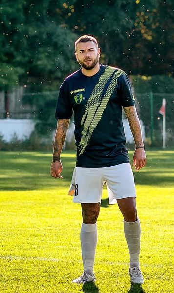 Daminuță, atac la frații Becali  Fostul jucător de la Inter și AC Milan dezvăluie: „Mi-am semnat   propria sentință  și n-am încasat niciun ban!”