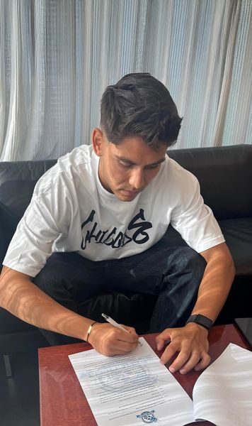 Sefer a schimbat iar echipa   Fostul jucător de la Rapid   a semnat pe 3 sezoane