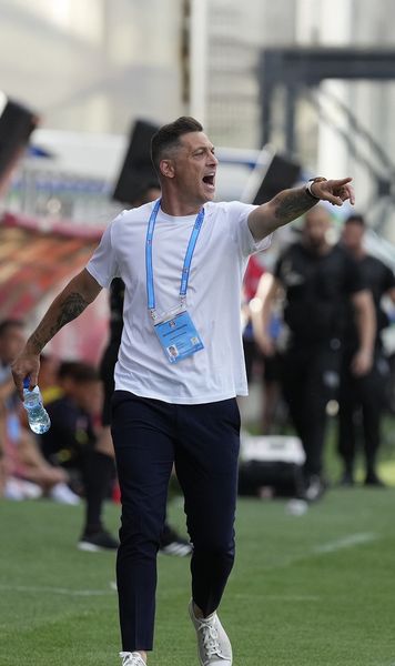 „Pentru mine nu a fost o surpriză”   Rădoi spune că jucătorii nu i-au înțeles mesajul în   meciul cu UTA : „Le întindeți mâna”