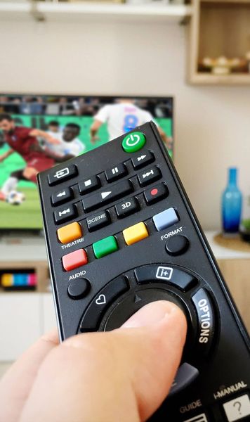 Cine transmite Inter D'Escaldes - FCSB  Campioana României, la 90 de minute de calificarea în turul 2 preliminar din   Liga Campionilor