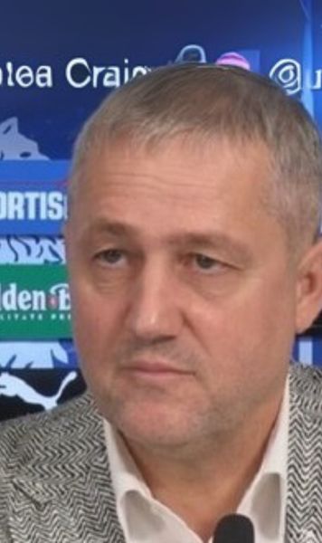 U Craiova, în război cu arbitrii  Mihai Rotaru, acuzații după 3-3 cu UTA:   „I-a băgat în joc!”  + Amenință: „O să ne apărăm, vom sări”