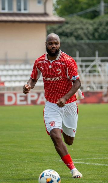 A plecat de la Dinamo   „Câinii” anunță   despărțirea  de fotbalistul care a jucat în prima etapă din Liga 1