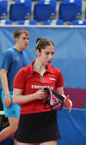 Bianca Mei-Roșu, medalie la Europene   Sportiva din România a luat   bronzul  la CE U19 » Finală între români la dublu masculin