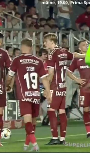 Tensiuni mari la Rapid    FOTO:  Doi jucători ai giuleștenilor s-au contrat   pe marginea terenului . Care a fost motivul