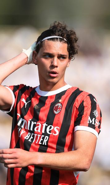 Matteo Duțu a intrat la AC Milan  Tânărul român a fost   utilizat din nou de Allegri  în echipa mare. Cum s-a terminat amicalul cu Liverpool