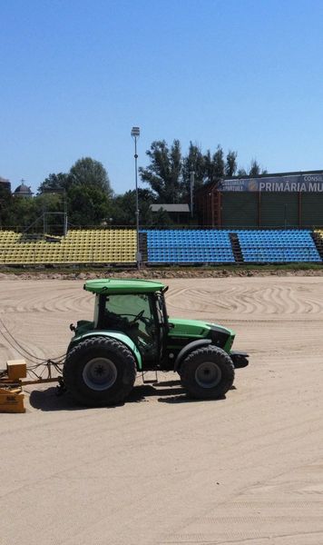 Slobozia revine acasă   După peste un an în exil, Unirea e tot mai aproape de a se întoarce în oraș:   imagini GOLAZO.ro  de pe șantierul de la Stadionul 1 Mai