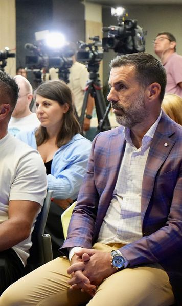 „Insistăm pentru 3-4 jucători”    Zeljko Kopic  anunță noi transferuri la Dinamo și explică de ce l-a pierdut pe   Ștefănescu:  „Avem limite”