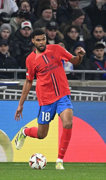 „S-au întâmplat lucruri”    Dan Petrescu  crede că FCSB a intervenit pentru a împiedica transferul lui Edjouma la CFR Cluj: „A fost ceva acolo”