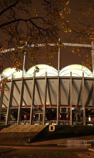 Interes scăzut pentru Dinamo - FCSB  Forma slabă se vede și în tribune.   Câte bilete s-au vândut  pentru „Eternul Derby” de diseară