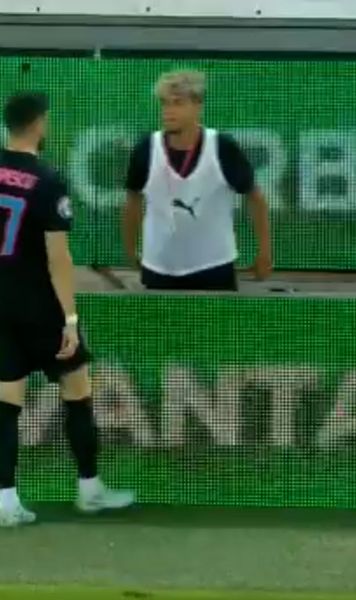 Scandal la Dinamo - FCSB    FOTO.  „Câinii” au oferit noi detalii despre   momentul fără precedent  de la derby: „A fost înjurat primul!”