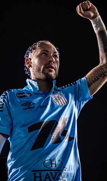  „Dublă” pentru Santos    Neymar  a jucat excelent sub privirile oficialilor naționalei Braziliei