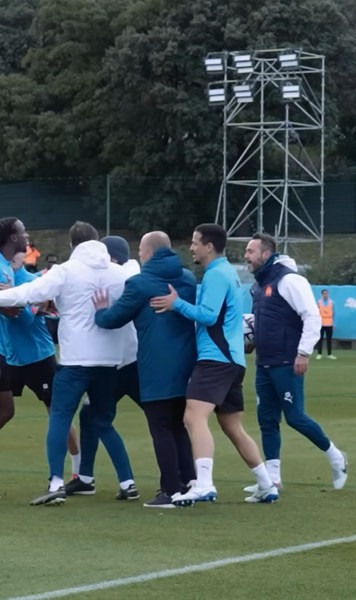 Scandal la Marseille    VIDEO.  De Zerbi, la un pas de   a se lua la bătaie  cu un jucător. Imagini din sezonul trecut: „Sună-ți agentul!”