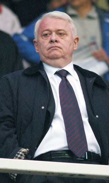 „A împiedicat predicția C.I.A. pentru Transilvania”  Viorel Hrebenciuc, fostul președinte al Stelei anilor '90 și actual susținător al FCSB,   dezvăluiri tari despre Ion Iliescu