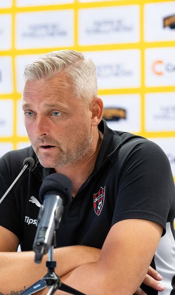 Nu subestimează Craiova   Antrenorul lui Spartak Trnava   :   „Greu de citit,  calitate individuală mare”