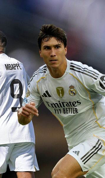 Real Madrid are un nou #9  Decizie   surprinzătoare  luată de „galactici”