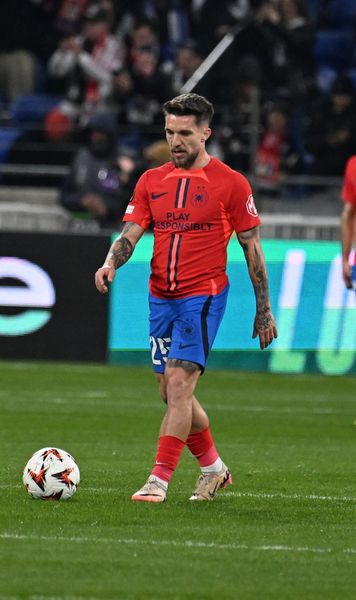 A plecat de la FCSB  Mihai Stoica a făcut anunțul despre   Alex Băluță : „A semnat în seara asta”