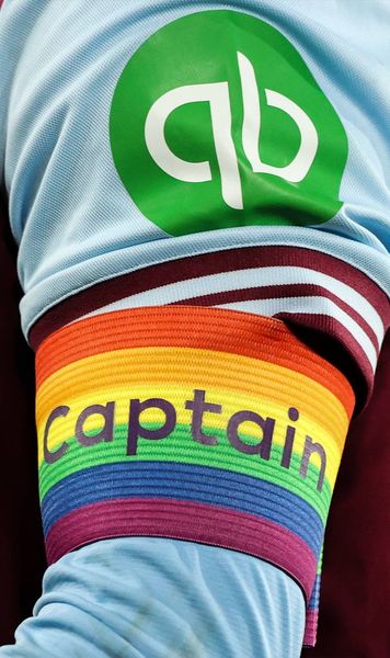 Schimbare în Premier League  După 10 ani, căpitanii   nu vor mai purta  banderole cu însemnele comunității LGBTQ+