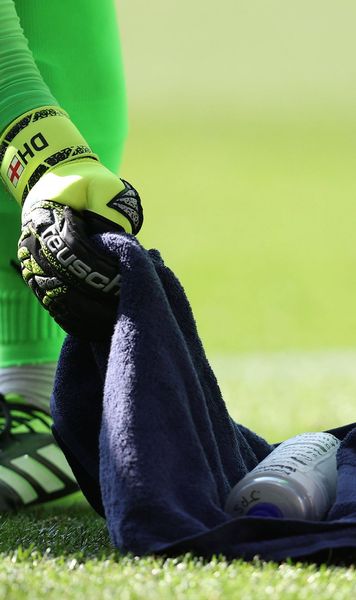 Secretele lui Henderson     FOTO.  Portarul lui Crystal Palace   „și-a făcut temele”  și a câștigat duelul cu starurile lui Liverpool » Detaliul surprins de camerele TV