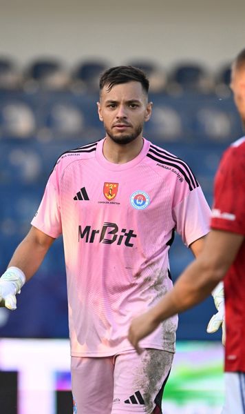 A comparat Rapid cu Barcelona     Dur-Bozoancă,  surprins de forța alb-vișiniilor în partea secundă: „În prima repriză n-au ajuns la poartă”