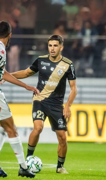 Out din toate competițiile   Echipa unui   internațional român,  trimisă direct în liga a șasea de Federația Franceză de Fotbal