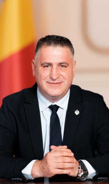 Torțe pe stadioane  Ciprian Paraschiv a vorbit despre   modificarea Legii 4  » În ce condiții vor putea folosi ultrașii   materiale pirotehnice