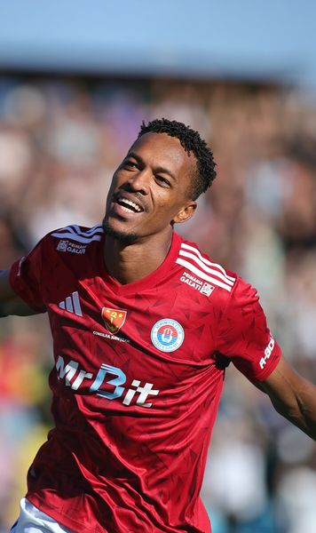 Nu mai marcase de un an!    Cine este Patrick Fernandes,     atacantul care a reușit hat-trick-ul  cu CFR Cluj