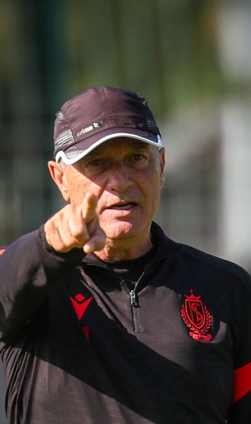 Suma încasată de Rednic  Standard Liege a băgat mâna în buzunar pentru a-l concedia pe antrenorul român +   Ce i-au reproșat jucătorii