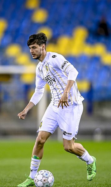 De ce întârzie transferul lui Mazilu    Andrei Nicolescu,   ultimele detalii privind mutarea atacantului la Dinamo + Ce spune despre Coubiș