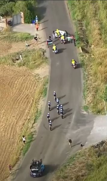 Protest în Turul Spaniei    VIDEO.  Activiștii   pro-palestinieni  au blocat cicliștii de la Israel Premier-Tech » Reacția dură a echipei
