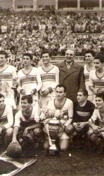  FRF readuce un club istoric în Liga 3    Câștigătoarea Cupei din 1961 , promovată în birourile Federației » Echipa înlocuită protestează + Reacția FRF