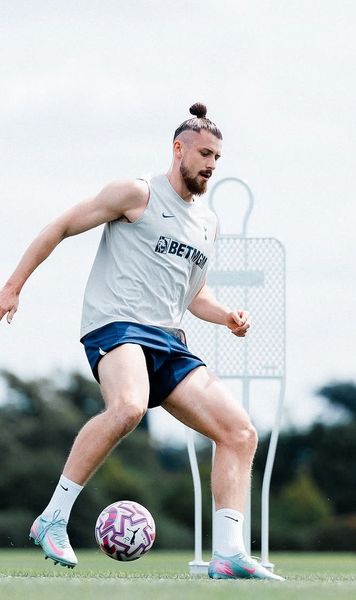 Se știe când revine Drăgușin  Tottenham a dezvăluit momentul în care „tricolorul” va relua pregătirea cu echipa.   Când ar juca pentru România