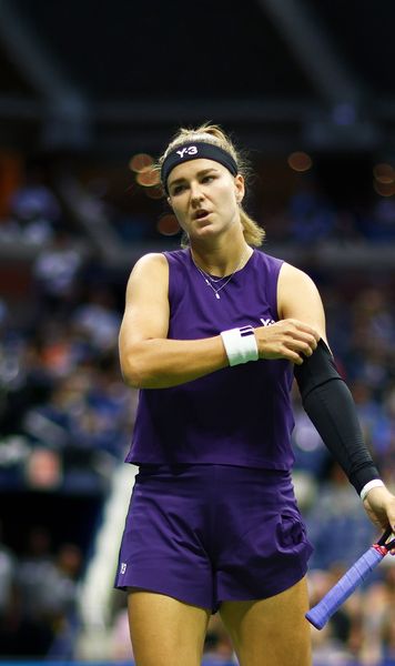 Karolina Muchova, hărțuită   A strigat spre lojă și   a început să plângă  în timpul meciului cu Sorana Cîrstea: „Nu a avut legătură cu tenisul”