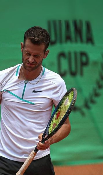 Suspendat 5 ani  Tenismenul a jucat la   pariuri sportive  și a recurs la intimidări și amenințări