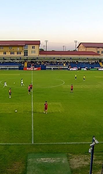 Pericol în Liga 1    FOTO.   Critici dure la adresa terenului după Unirea Slobozia - U Cluj 0-1:   „Nu e în regulă deloc!”
