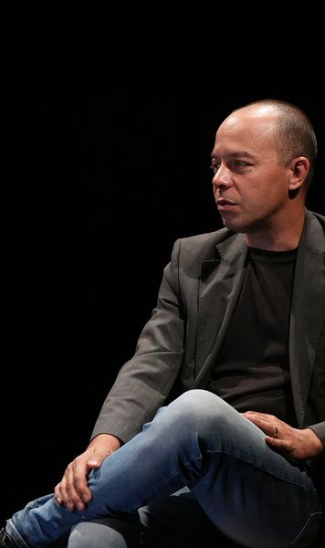 Amenințări teribile  Un arbitru din România dezvăluie momentele de groază prin care a trecut:   „Înjurături, blesteme.   Intram pe profil și le vedeam familia”