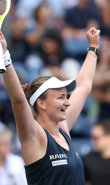 Spectacol la US Open  S-au oprit din antrenament ca să urmărească meciul   Barbora Krejcikova vs Taylor Townsend.   Cehoaica a salvat 8 mingi de meci!