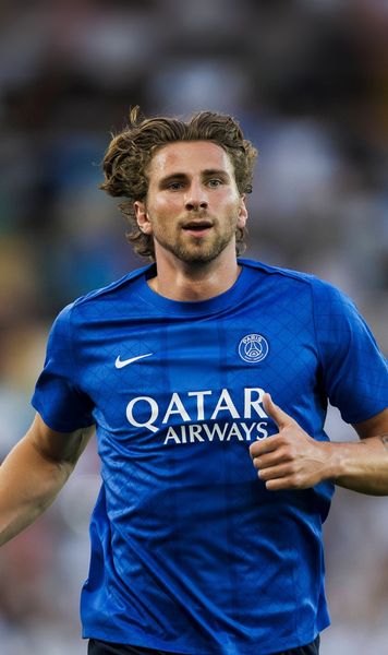 „Război rece” la PSG  Ucraineanul promovat de Mircea Lucescu dezvăluie cum împarte vestiarul   cu un rus   + ce spune Luis Enrique