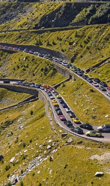 Cu Porsche-ul pe Transfăgărășan    VIDEO+FOTO    Imagini spectaculoase  publicate de David Popovici